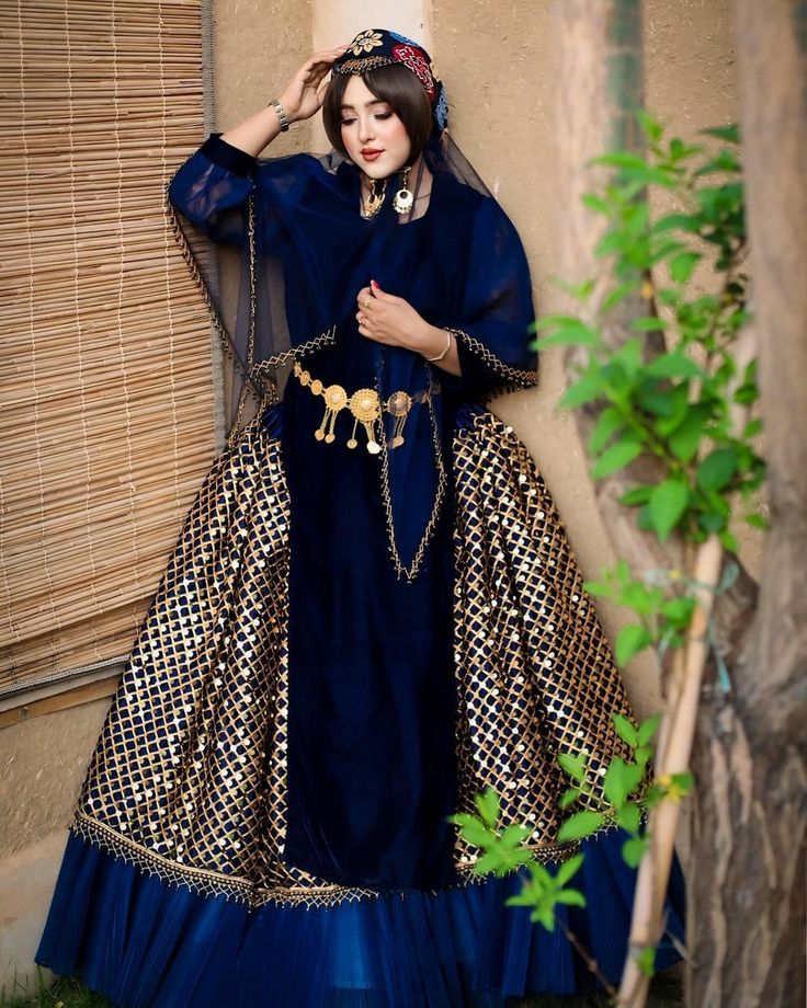 Qashqai Costume